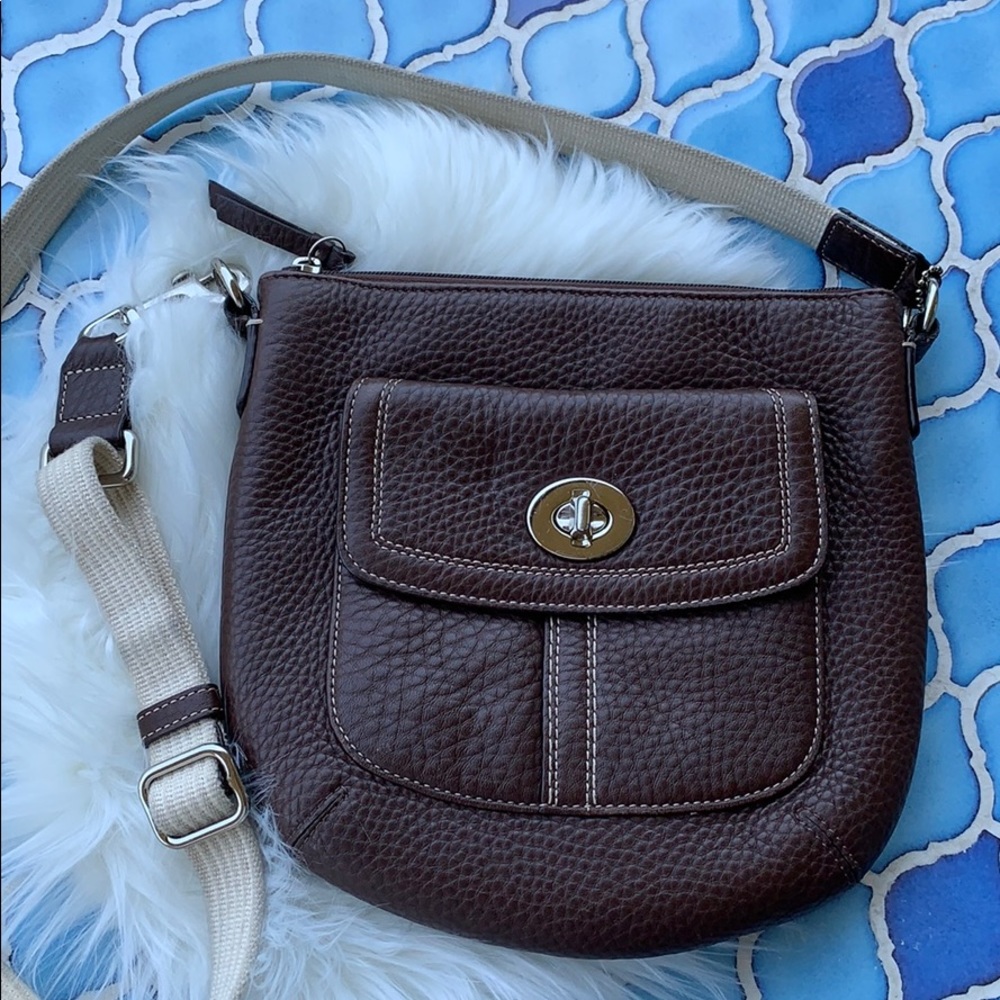 Classic Coach Crossbody Bag